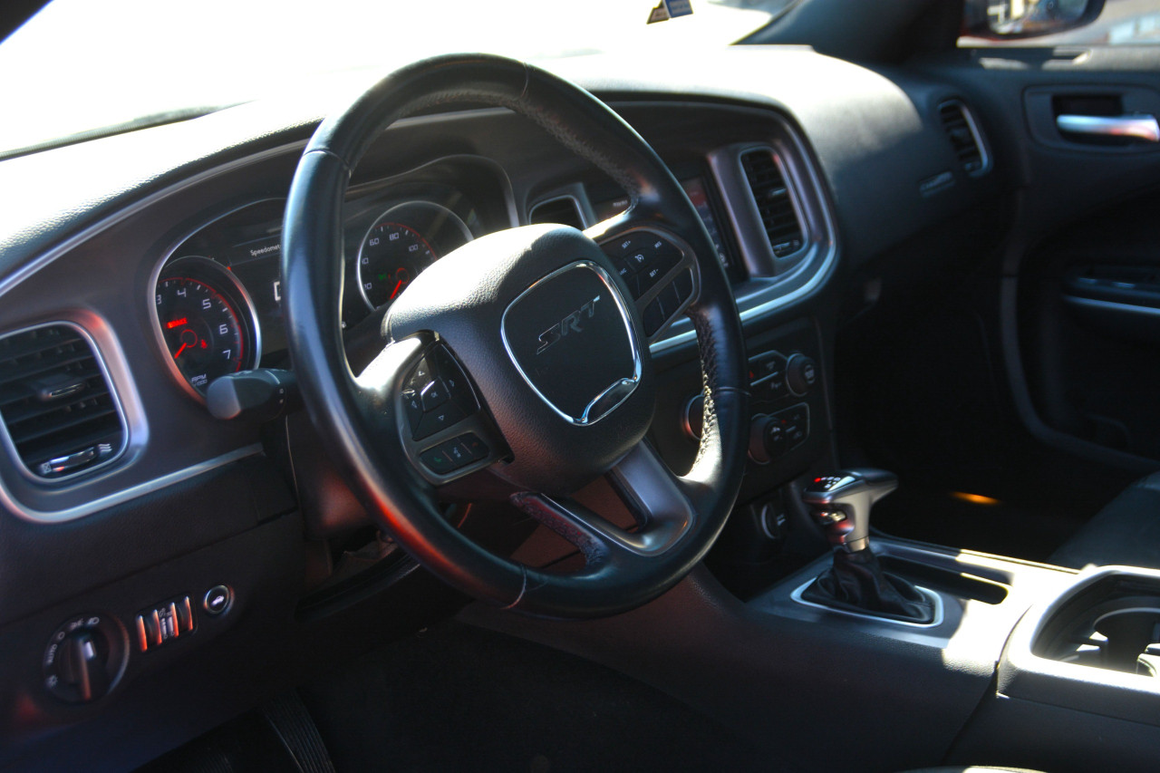 Dodge Charger - Image 9