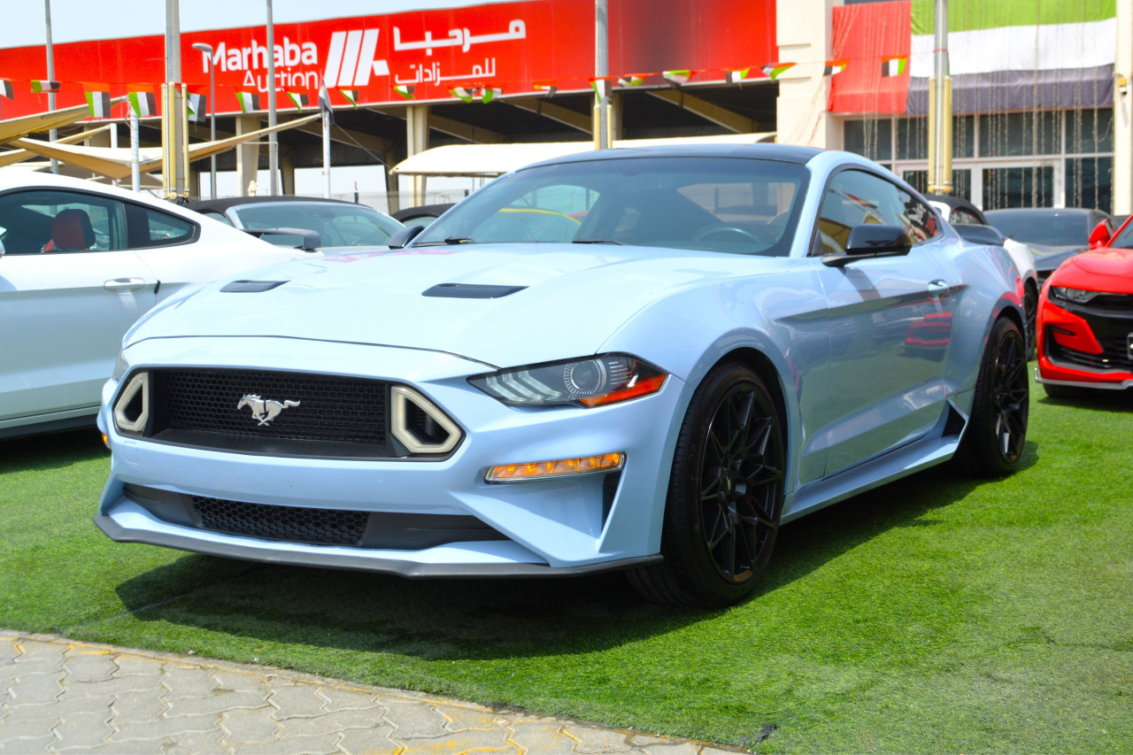 Ford Mustang - Image 5