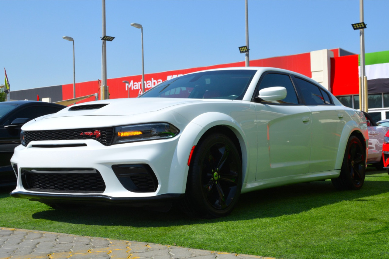 Dodge Charger - Image 11