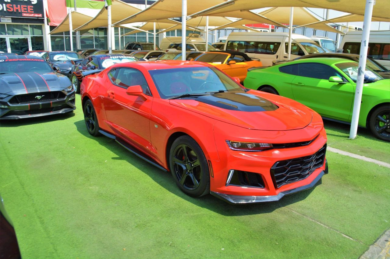 Chevrolet Camaro - Image 12