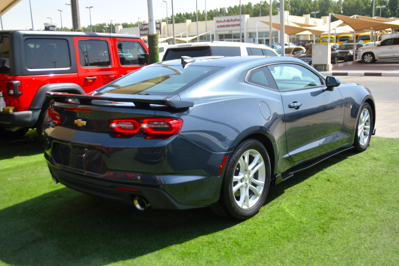 Chevrolet Camaro - Image 8