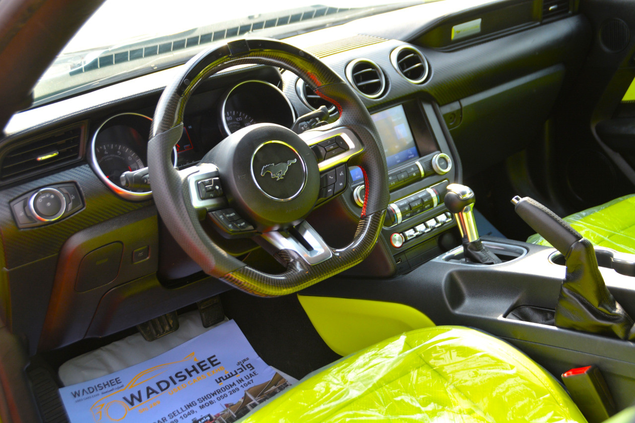 Ford Mustang - Image 12