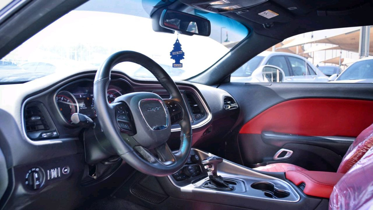 Dodge Challenger - Image 5