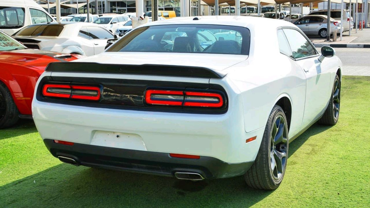 Dodge Challenger - Image 6