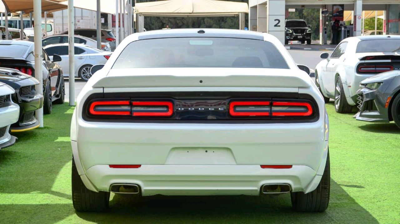 Dodge Challenger - Image 6