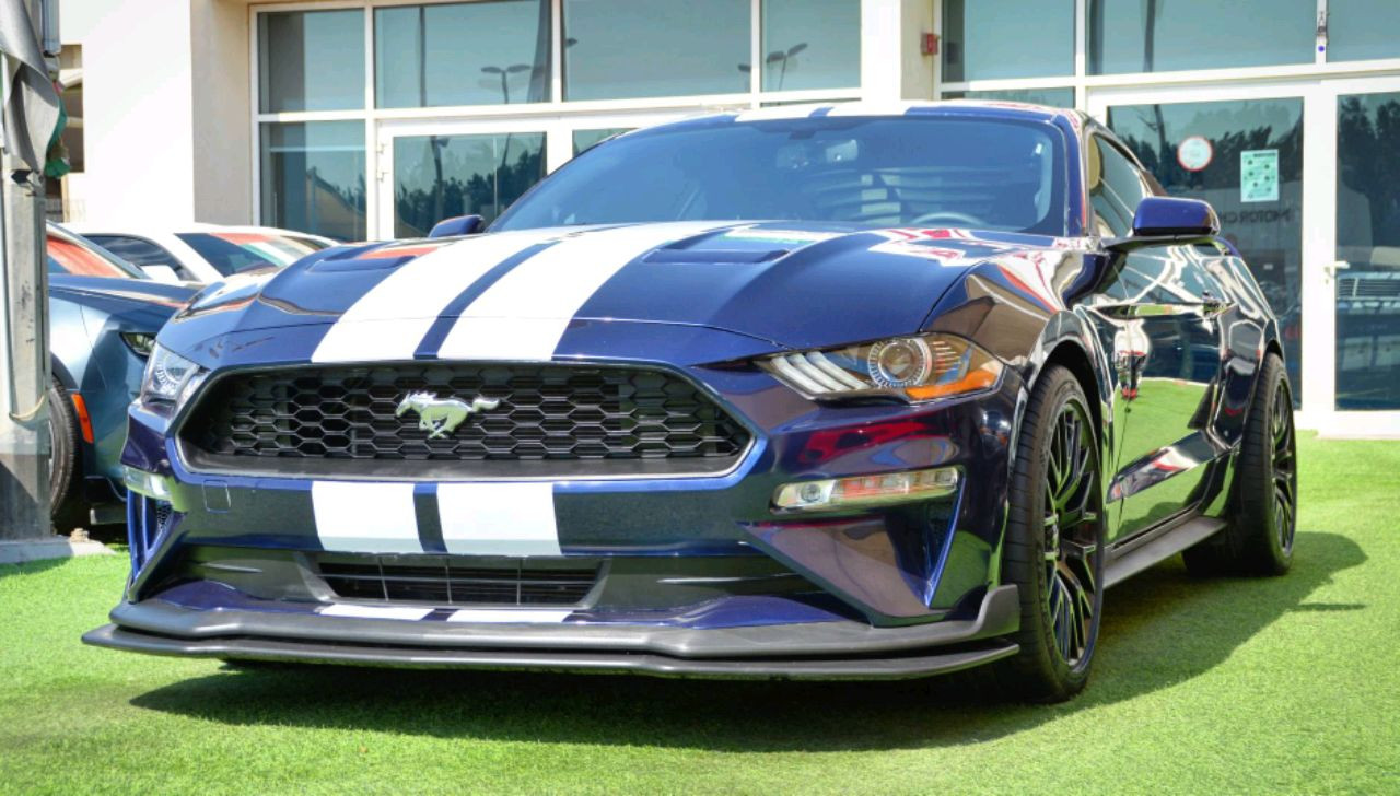 Ford Mustang - Image 4