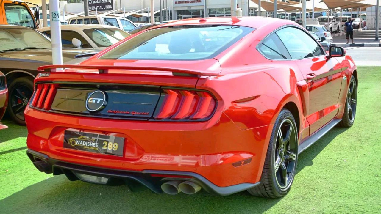 Ford Mustang - Image 7