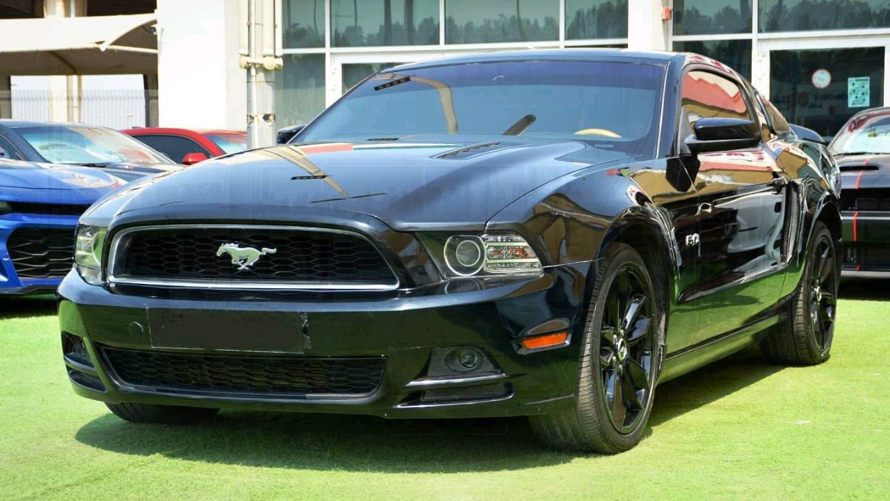 Ford Mustang - Image 5