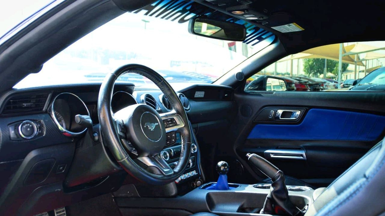 Ford Mustang - Image 9