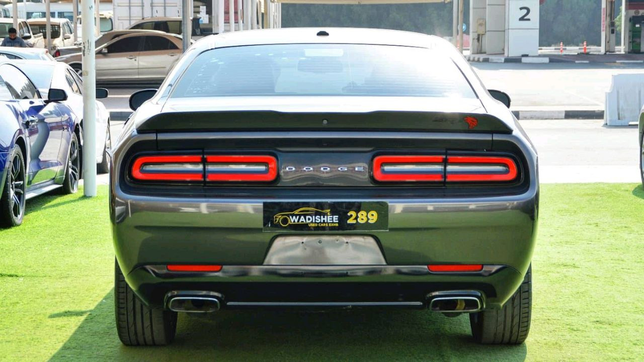 Dodge Challenger - Image 6