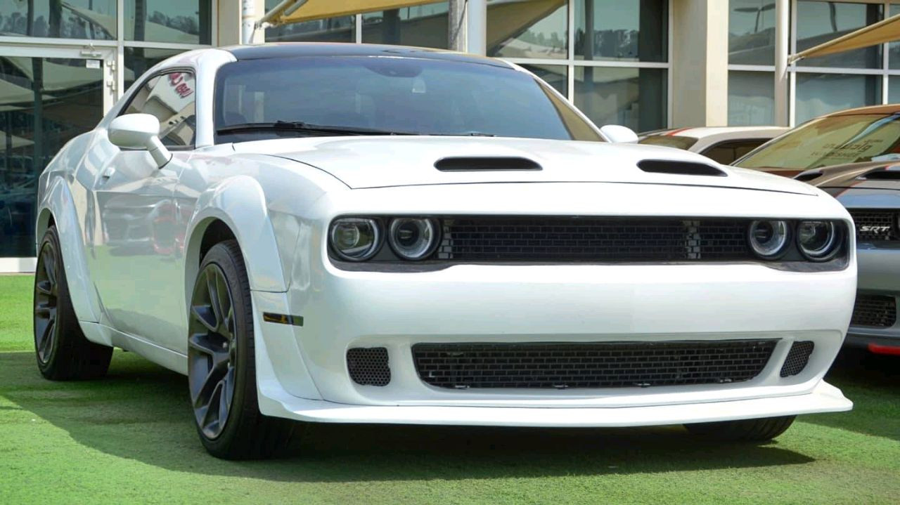 Dodge Challenger - Image 2