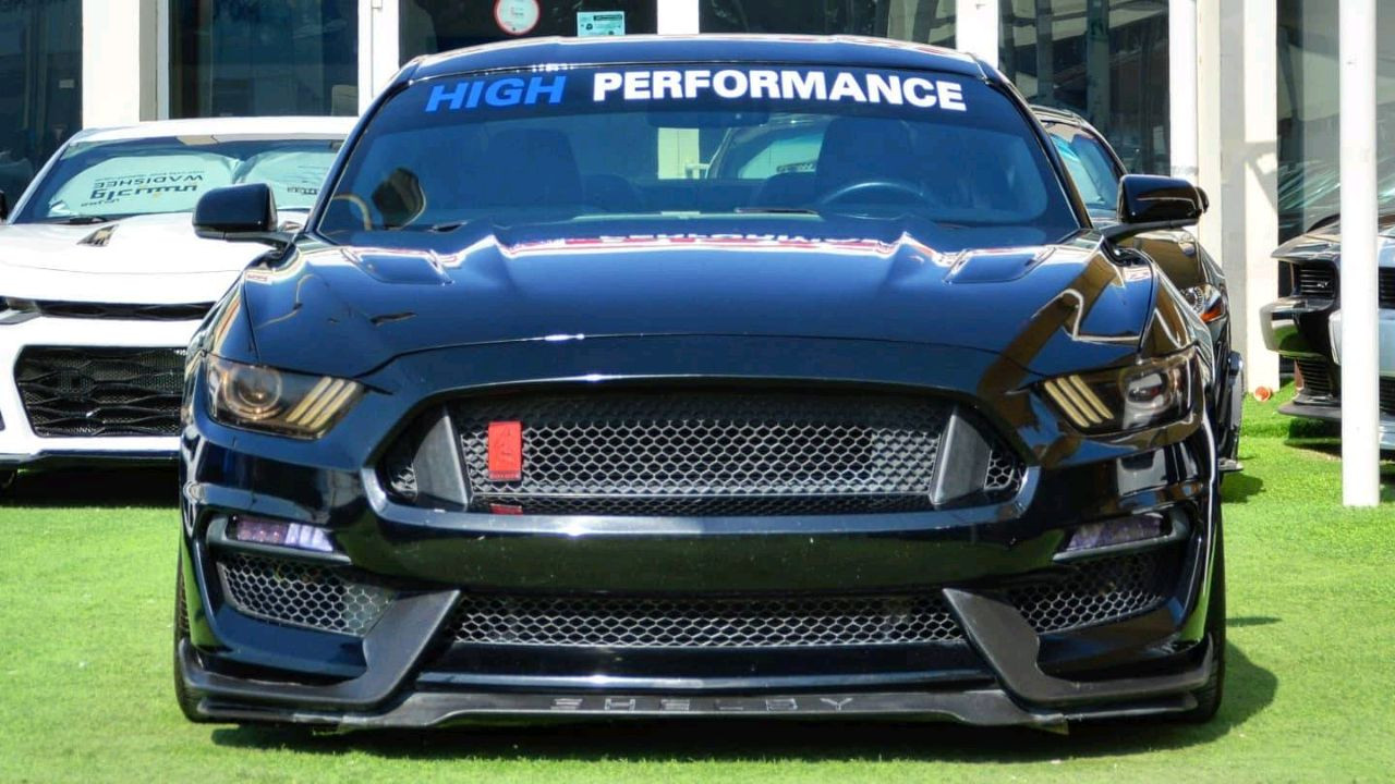 Ford Mustang - Image 4