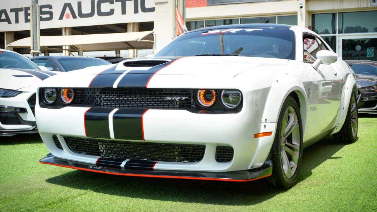 Dodge Challenger - Image 2
