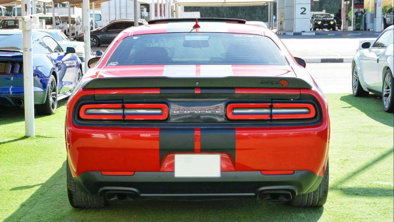 Dodge Challenger - Image 6