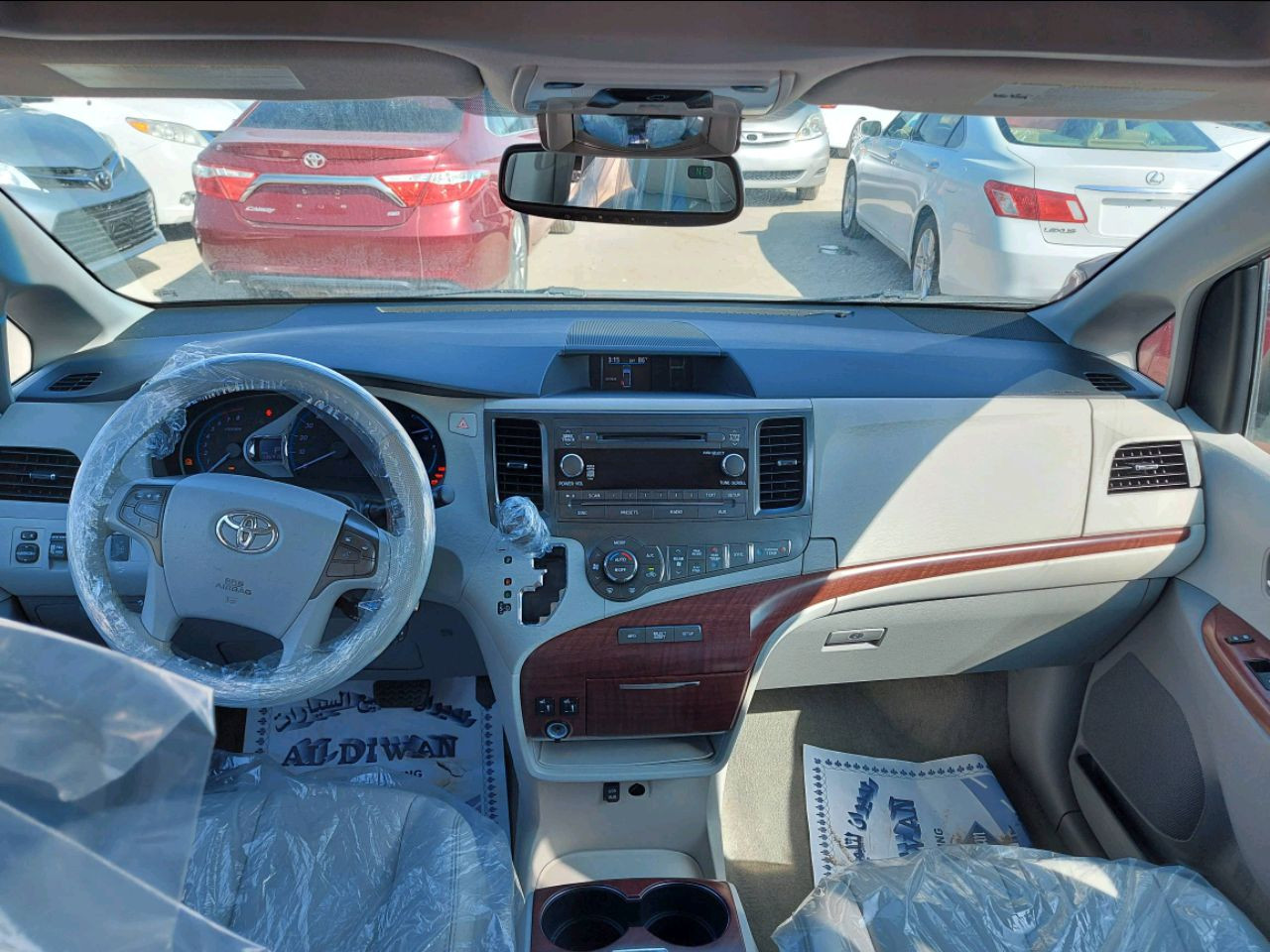 Toyota Sienna - Image 4