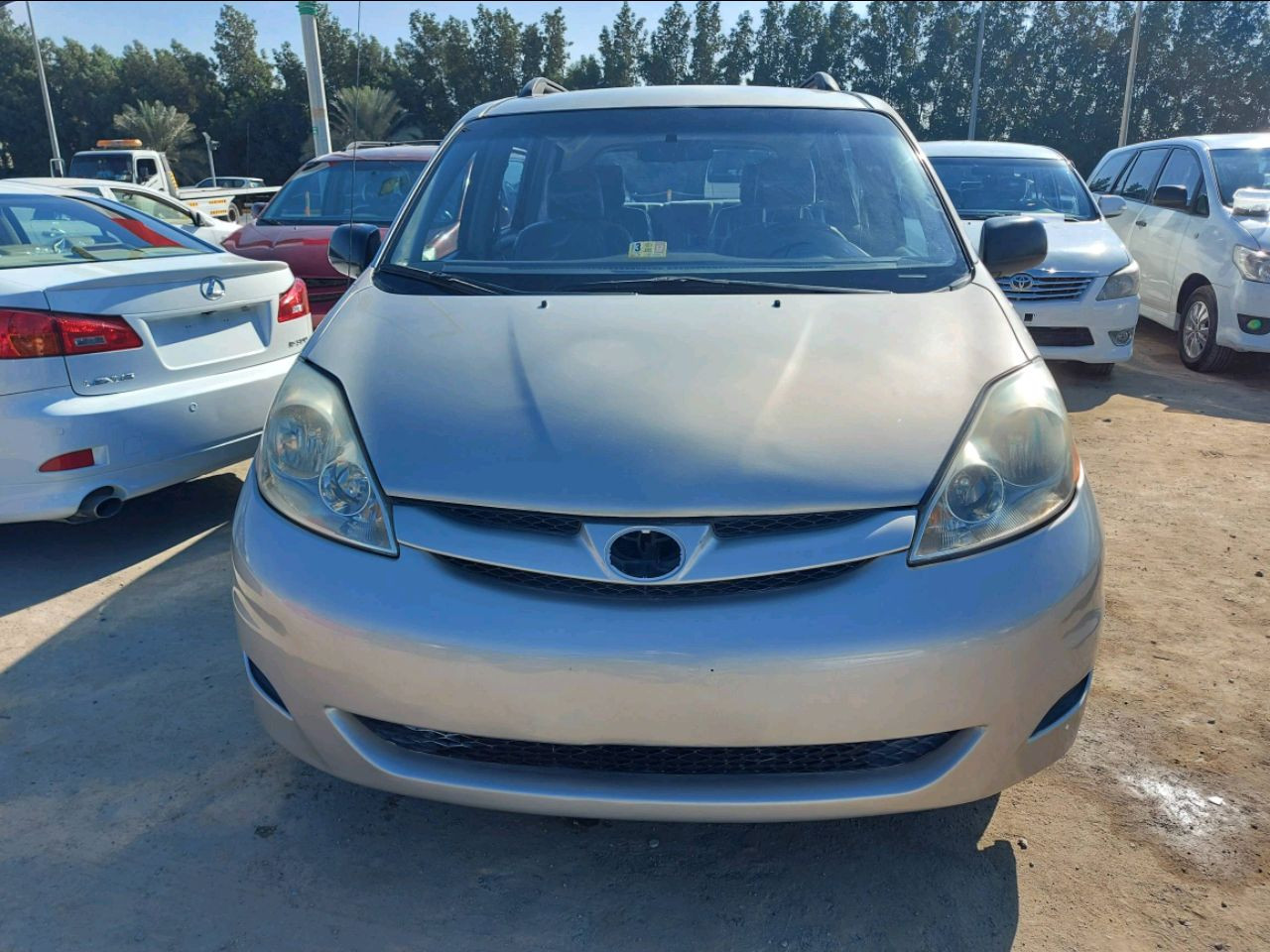 Toyota Sienna - Image 5