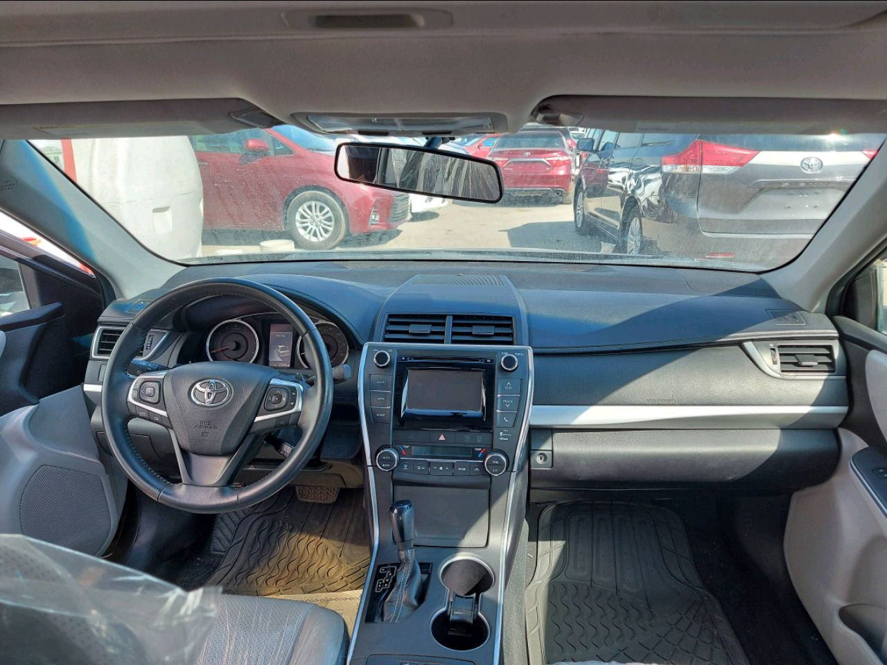 Toyota Sienna - Image 3