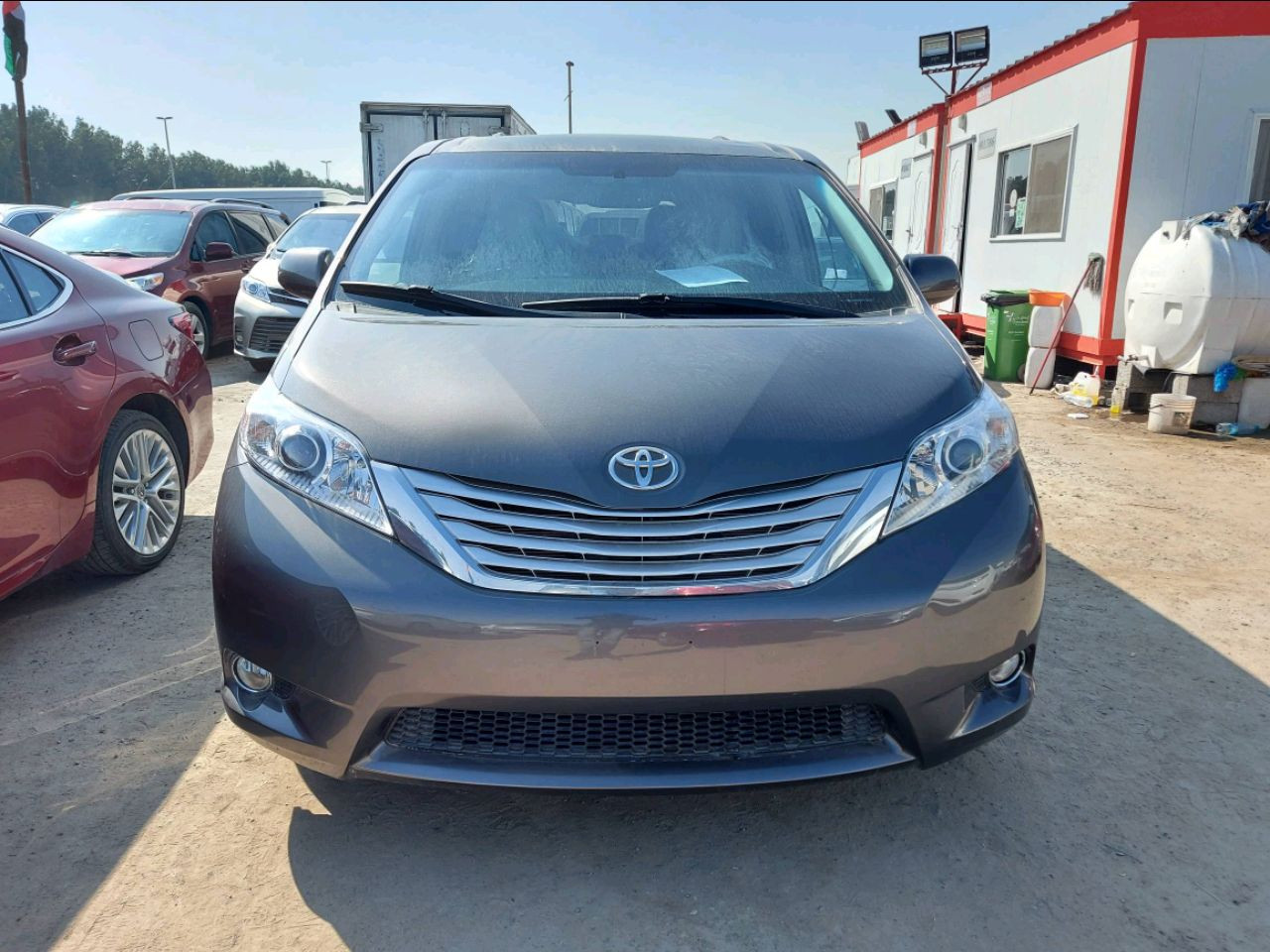 Toyota Sienna - Image 6