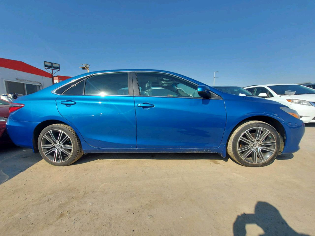 Toyota Camry - Image 3