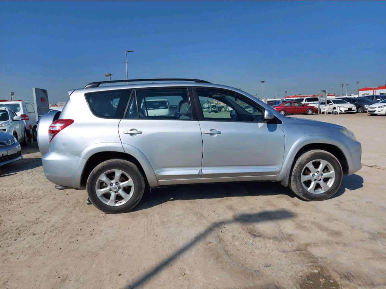 Toyota Rav 4 - Image 2