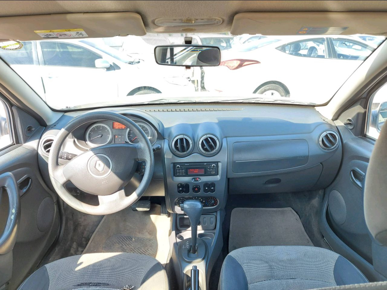 Renault Duster - Image 6