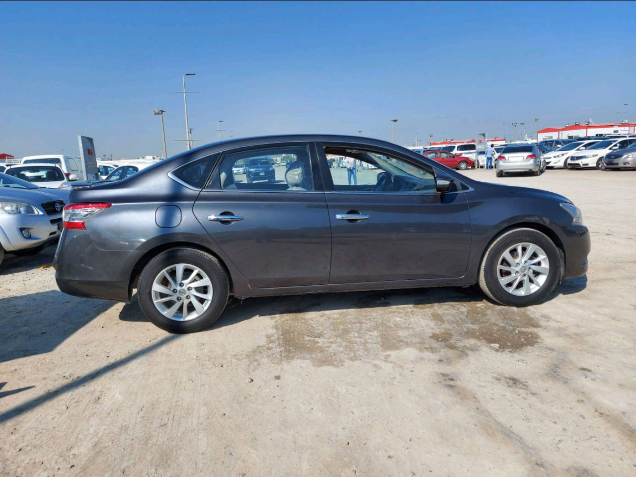 Nissan Sentra - Image 3
