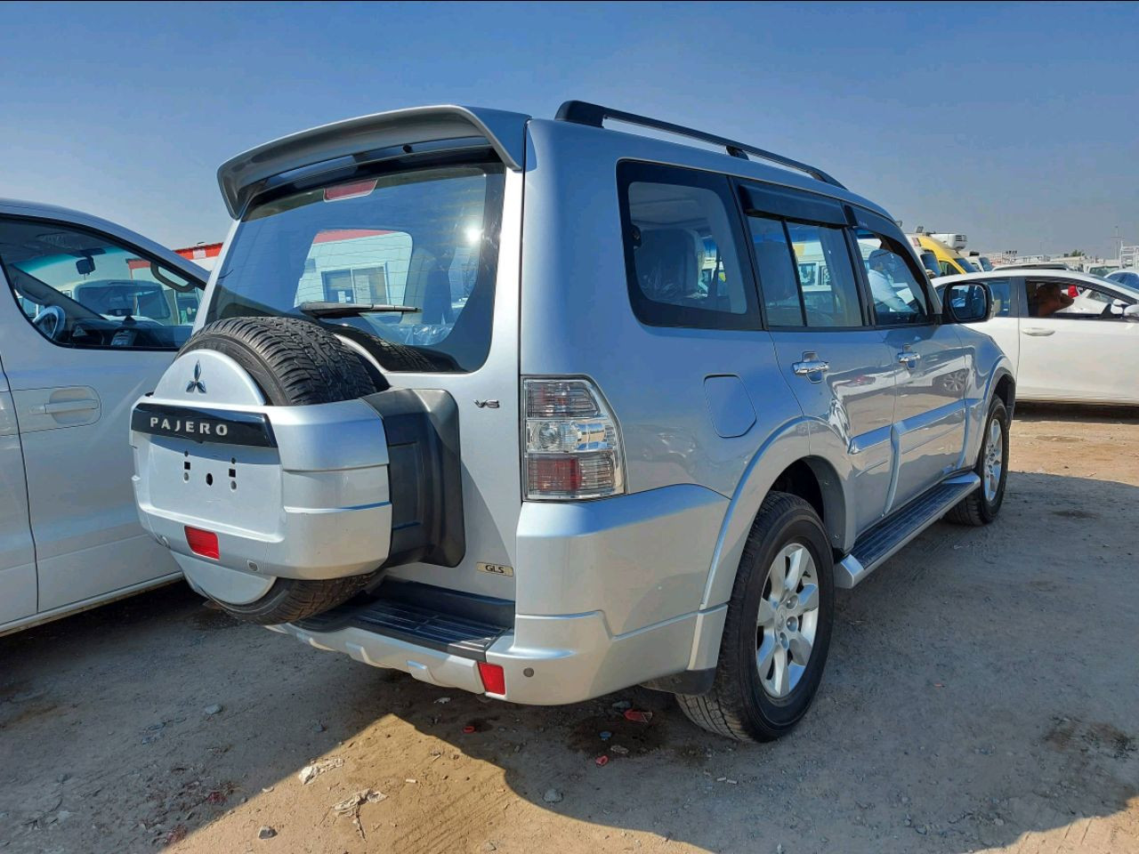 Mitsubishi Pajero - Image 3