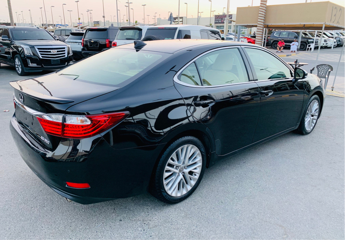 Lexus ES-Series - Image 3