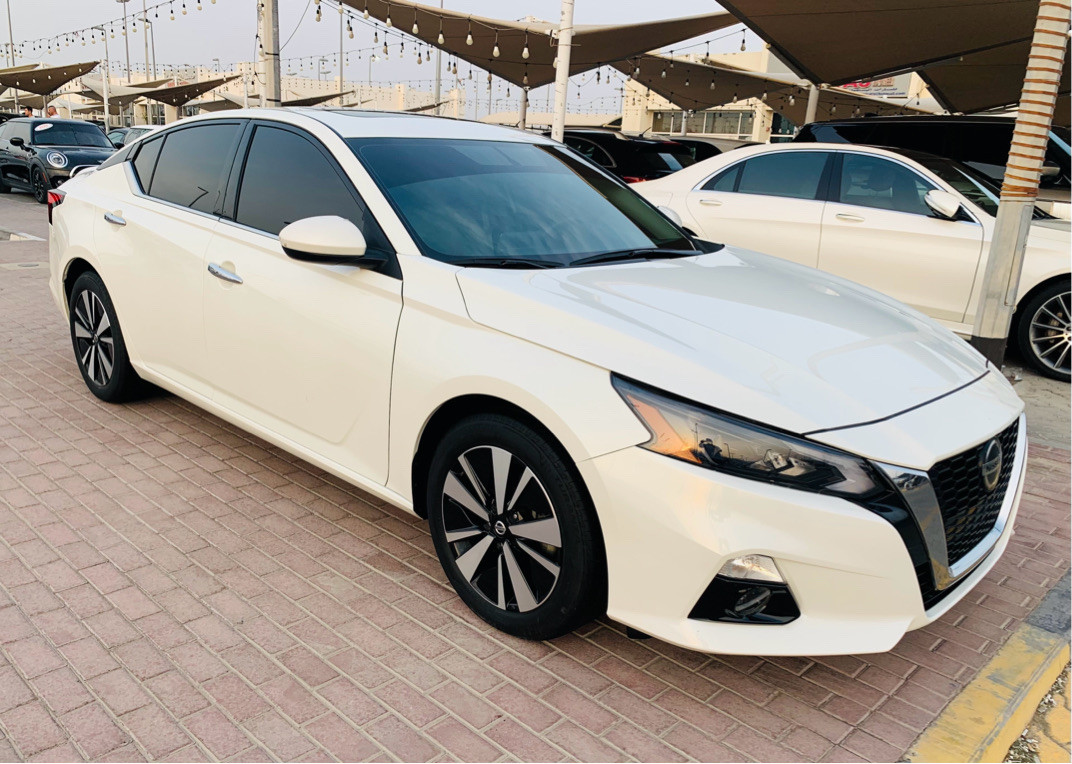 Nissan Altima - Image 3