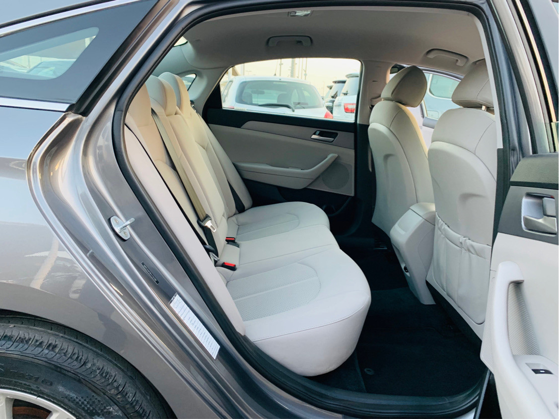 Hyundai Sonata - Image 15