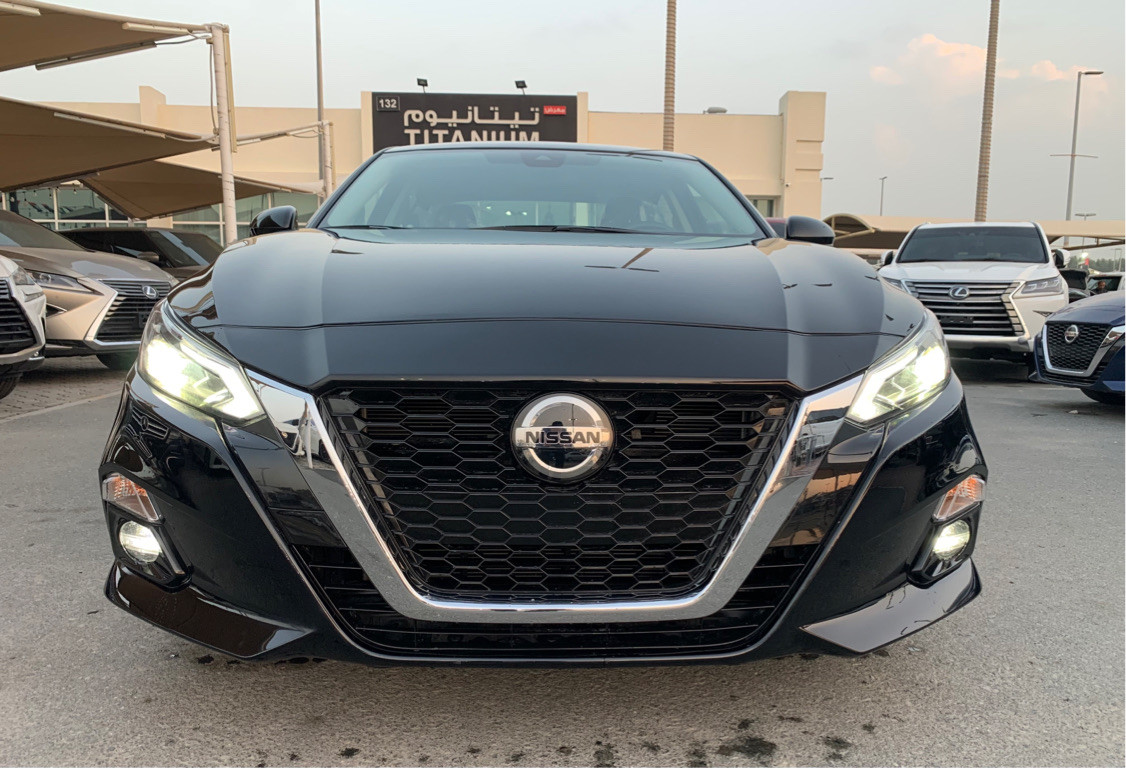 Nissan Altima - Image 15