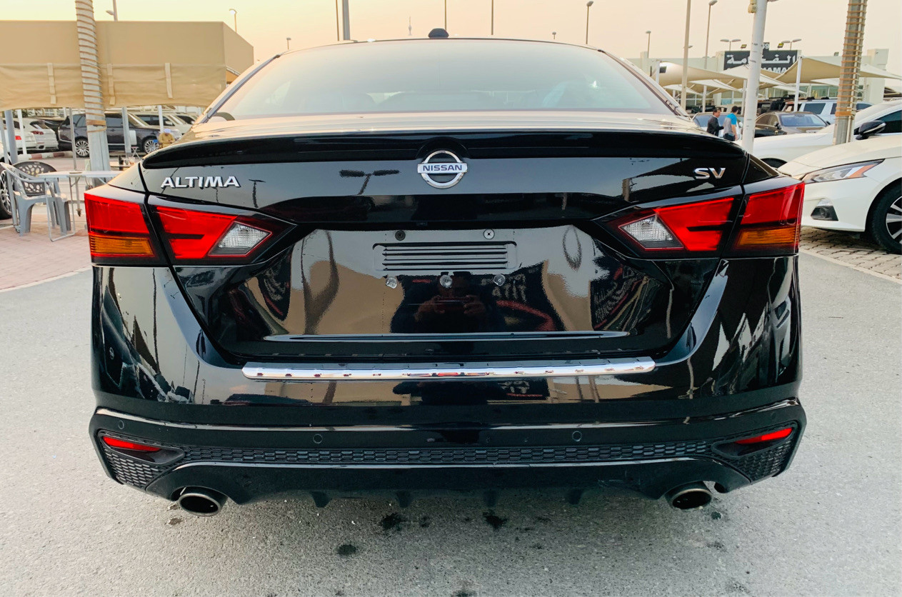 Nissan Altima - Image 14