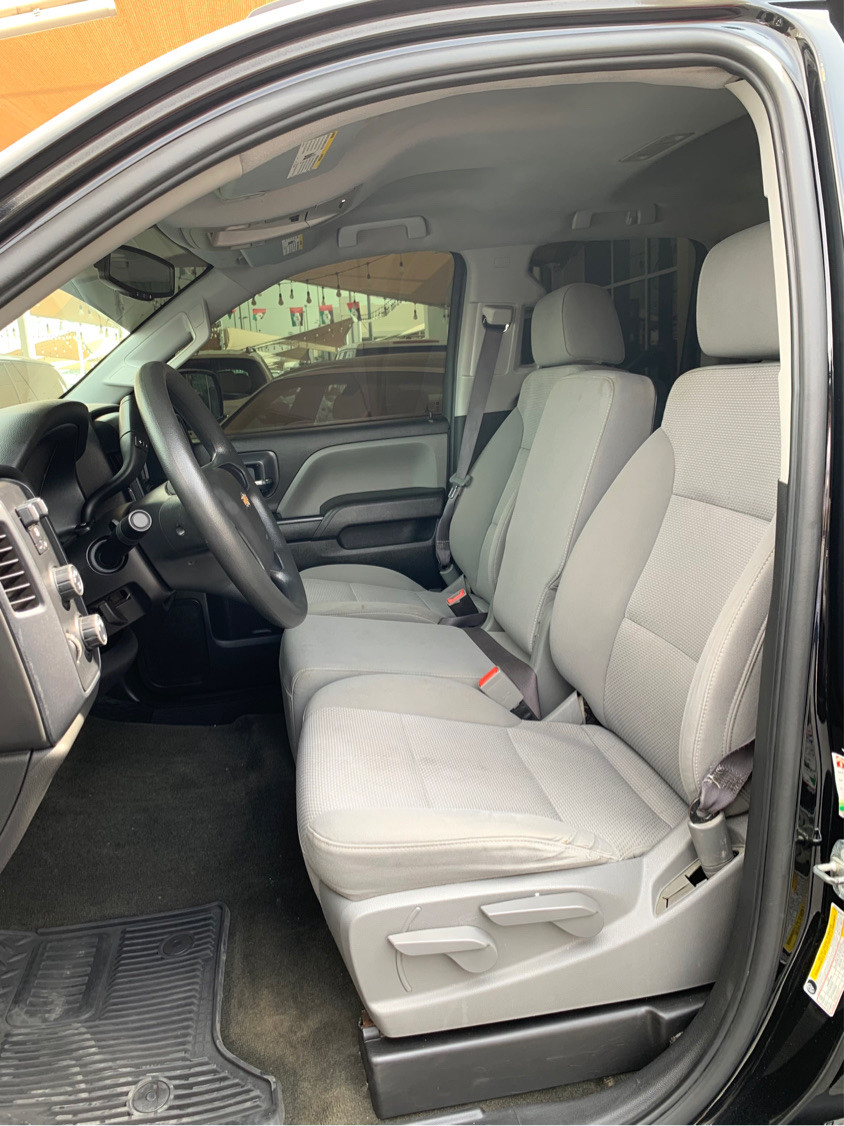 Chevrolet Silverado - Image 10