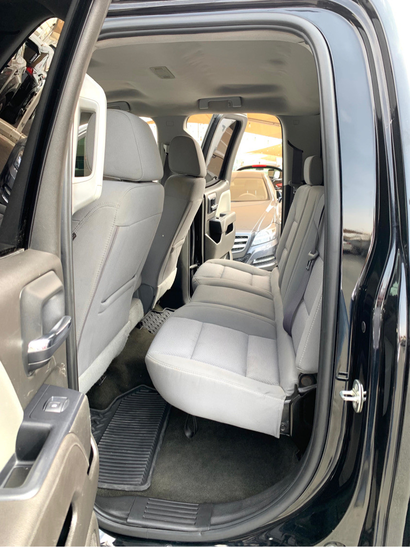 Chevrolet Silverado - Image 11