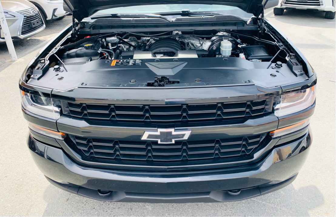 Chevrolet Silverado - Image 16