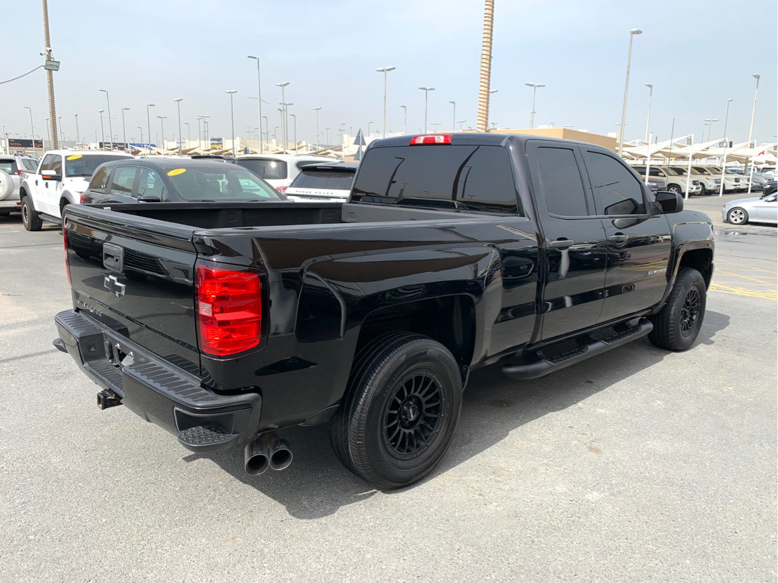 Chevrolet Silverado - Image 5