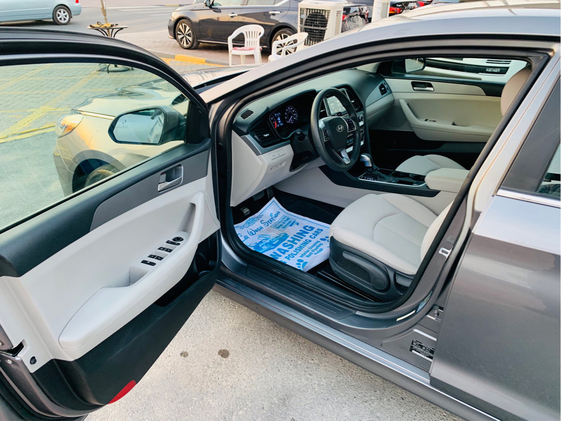 Hyundai Sonata - Image 9