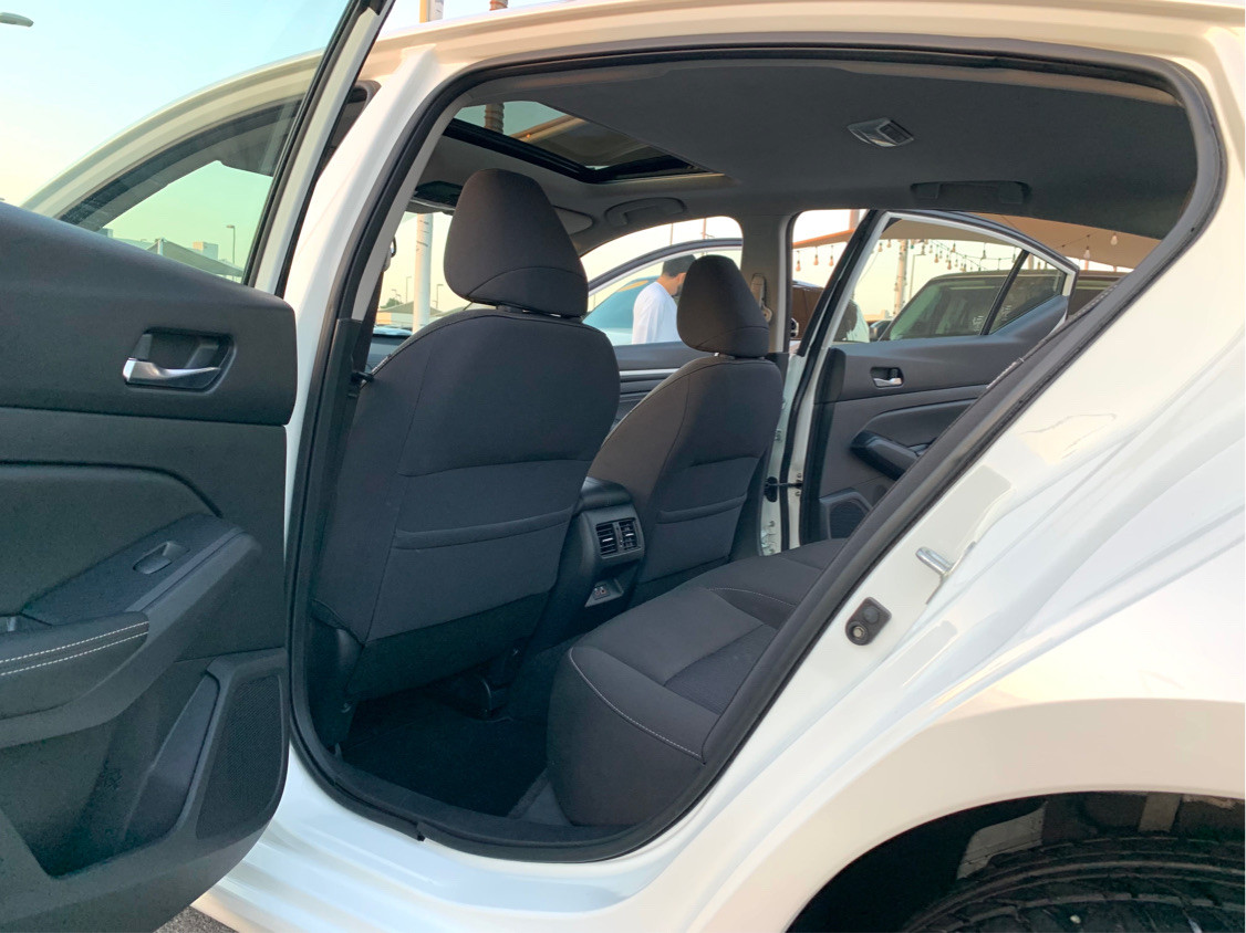 Nissan Altima - Image 13