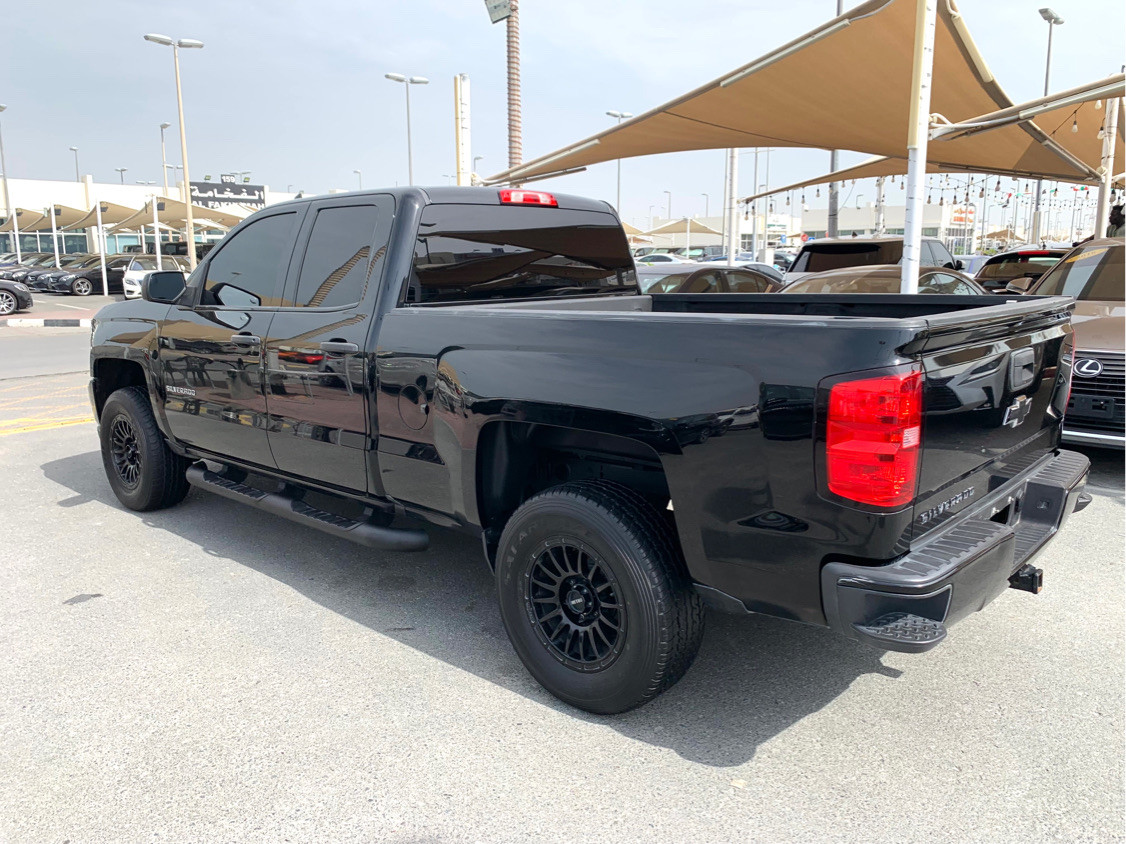 Chevrolet Silverado - Image 7