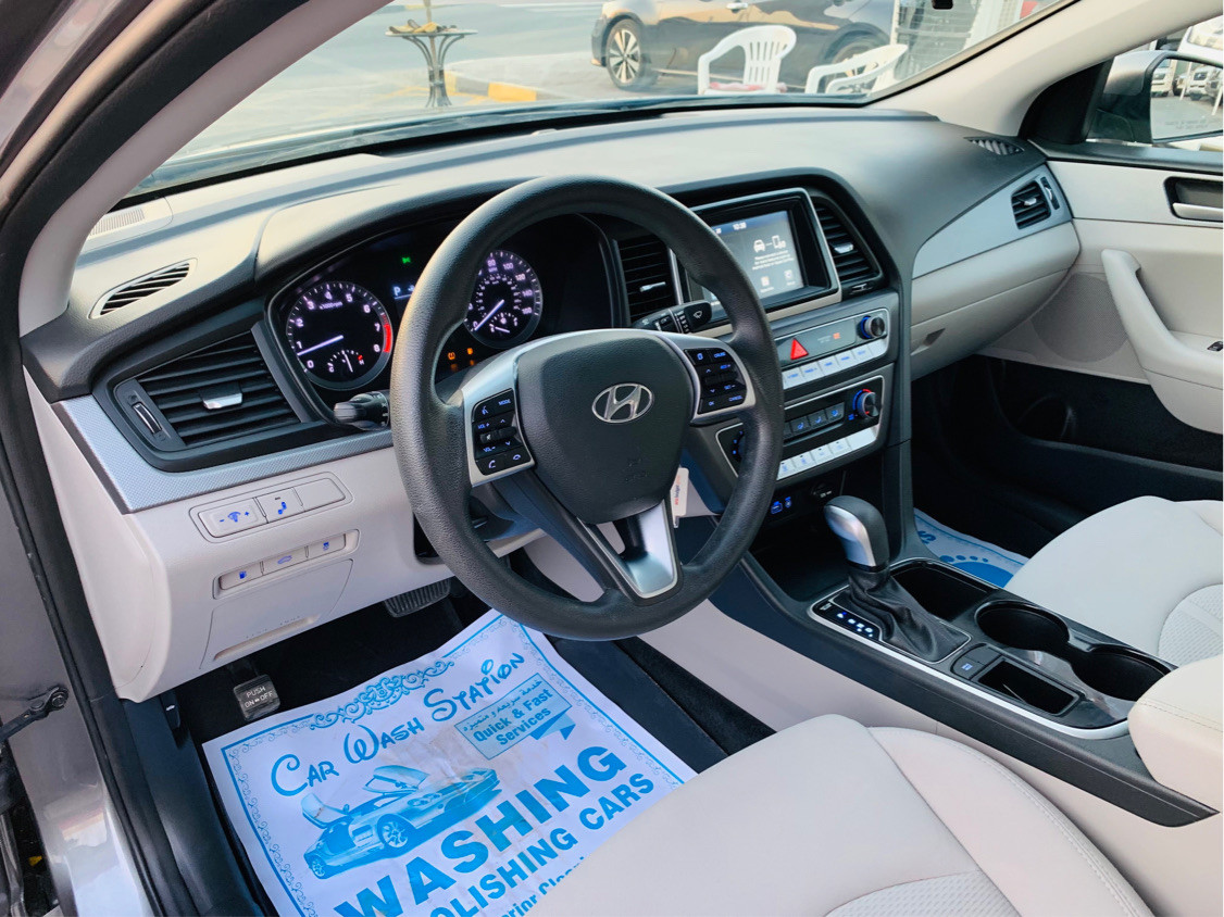 Hyundai Sonata - Image 10