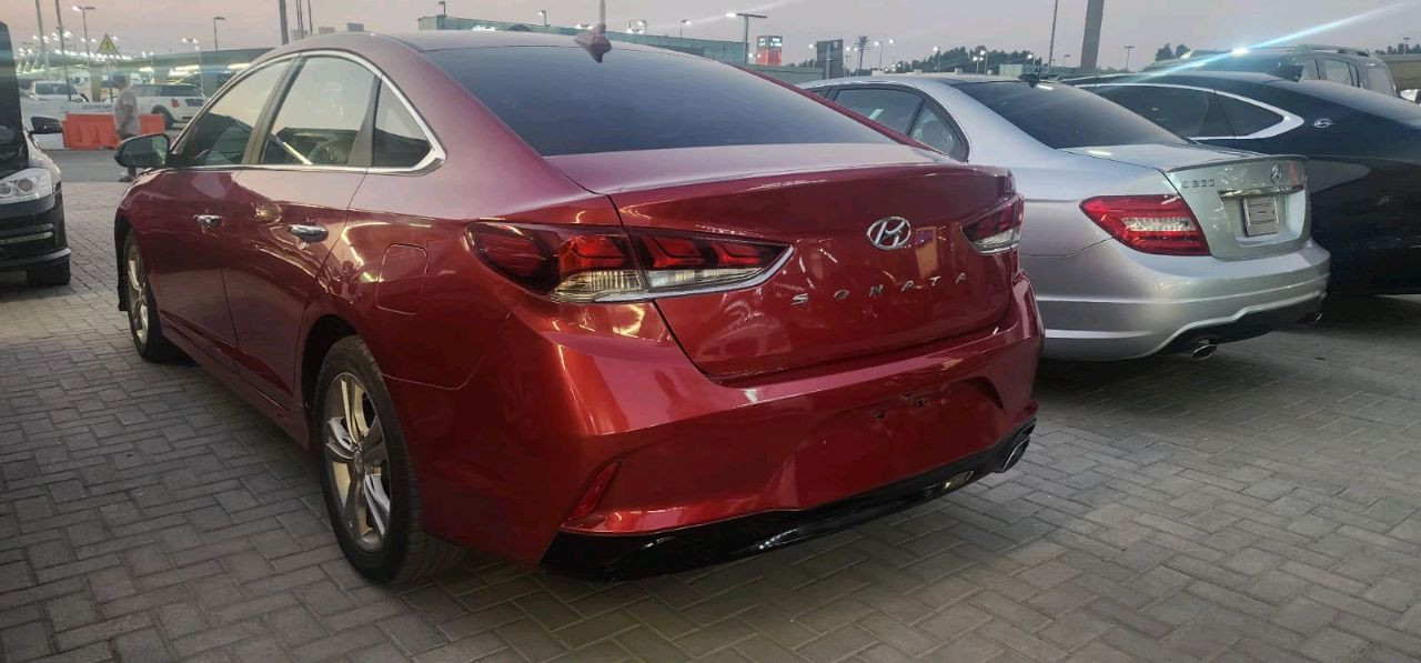 Hyundai Sonata - Image 5