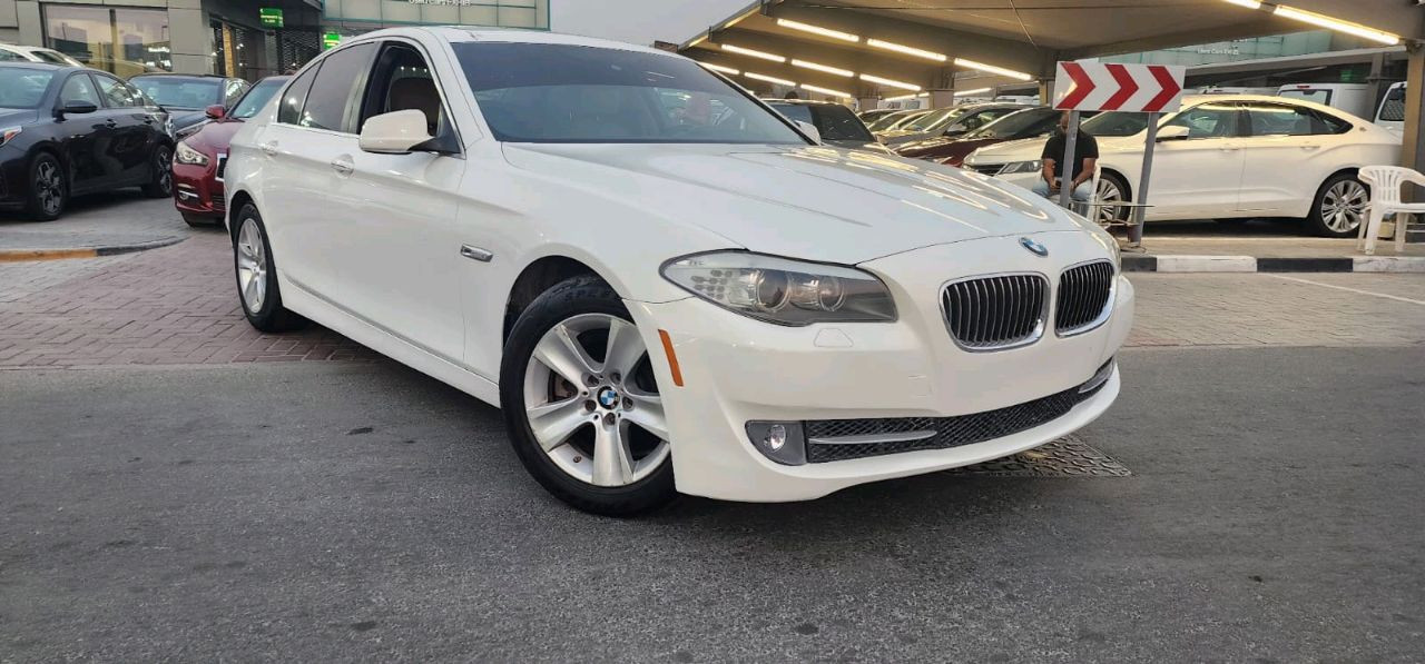 BMW 5-Series - Image 6