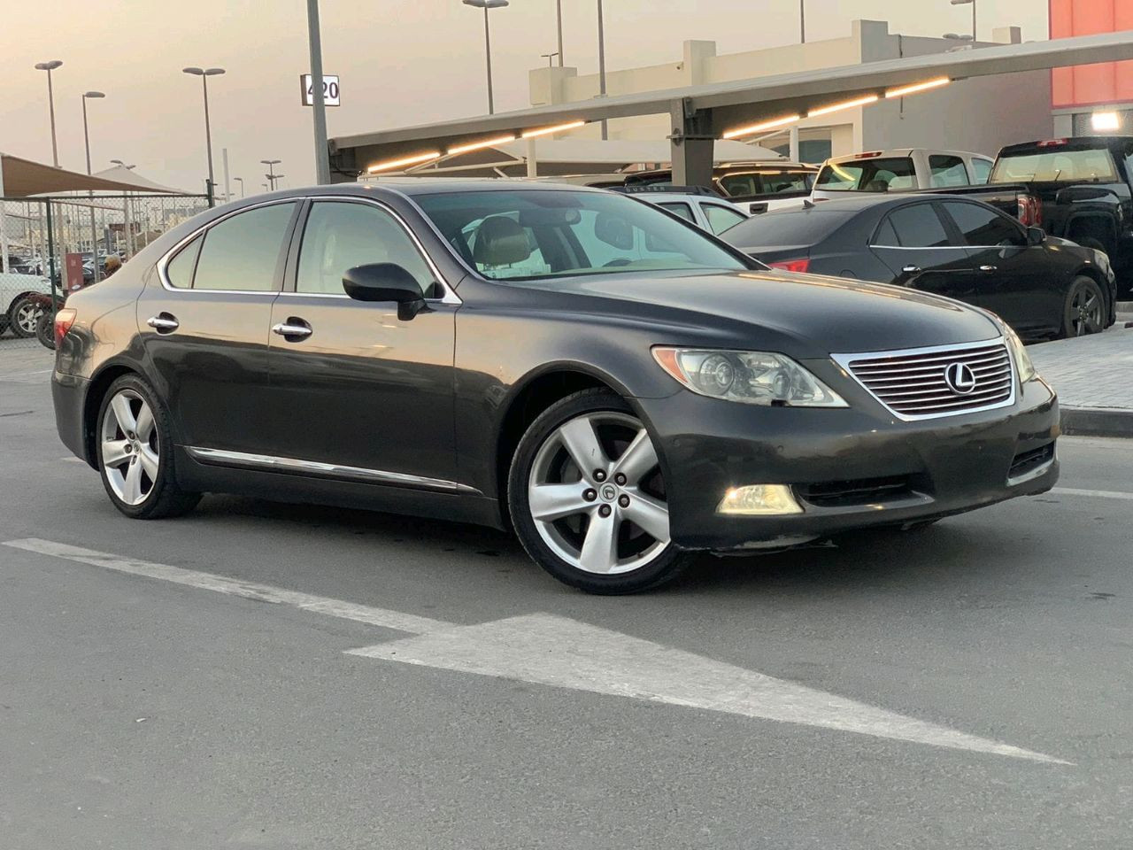 Lexus LS-Series - Image 8
