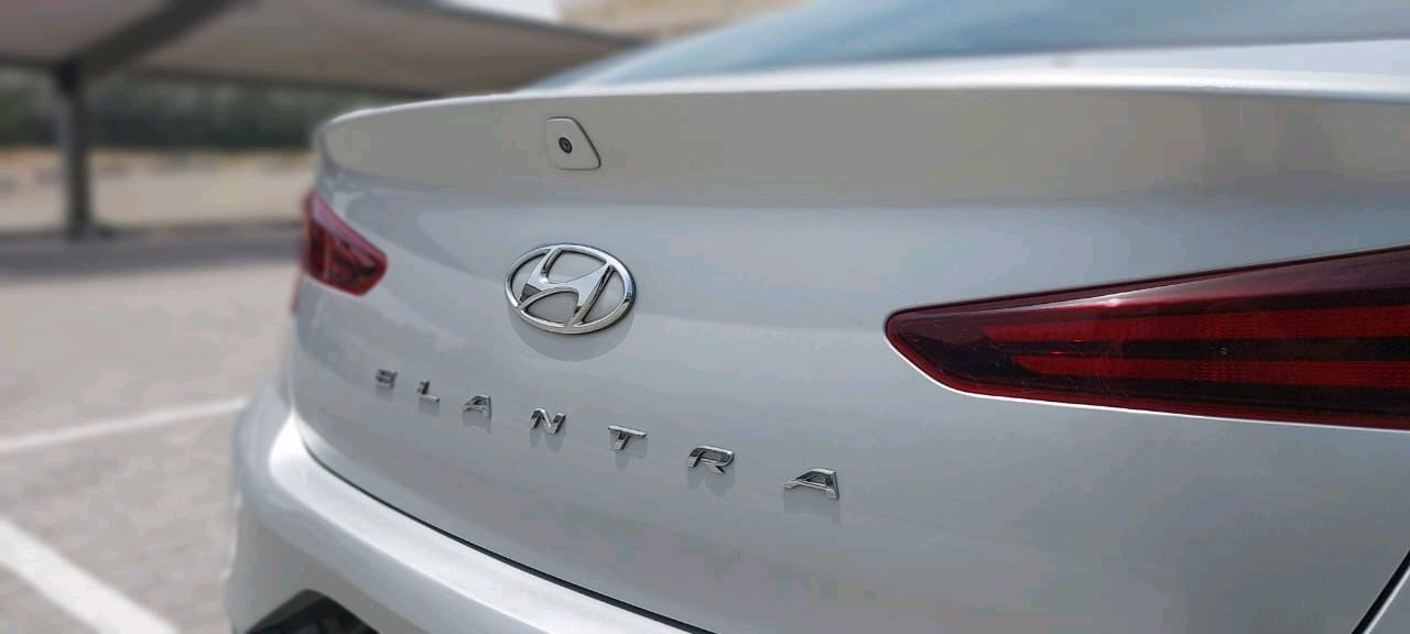 Hyundai Elantra - Image 7