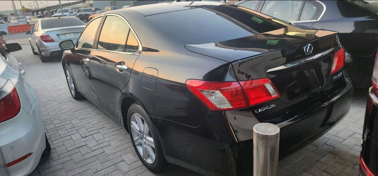 Lexus ES-Series - Image 3