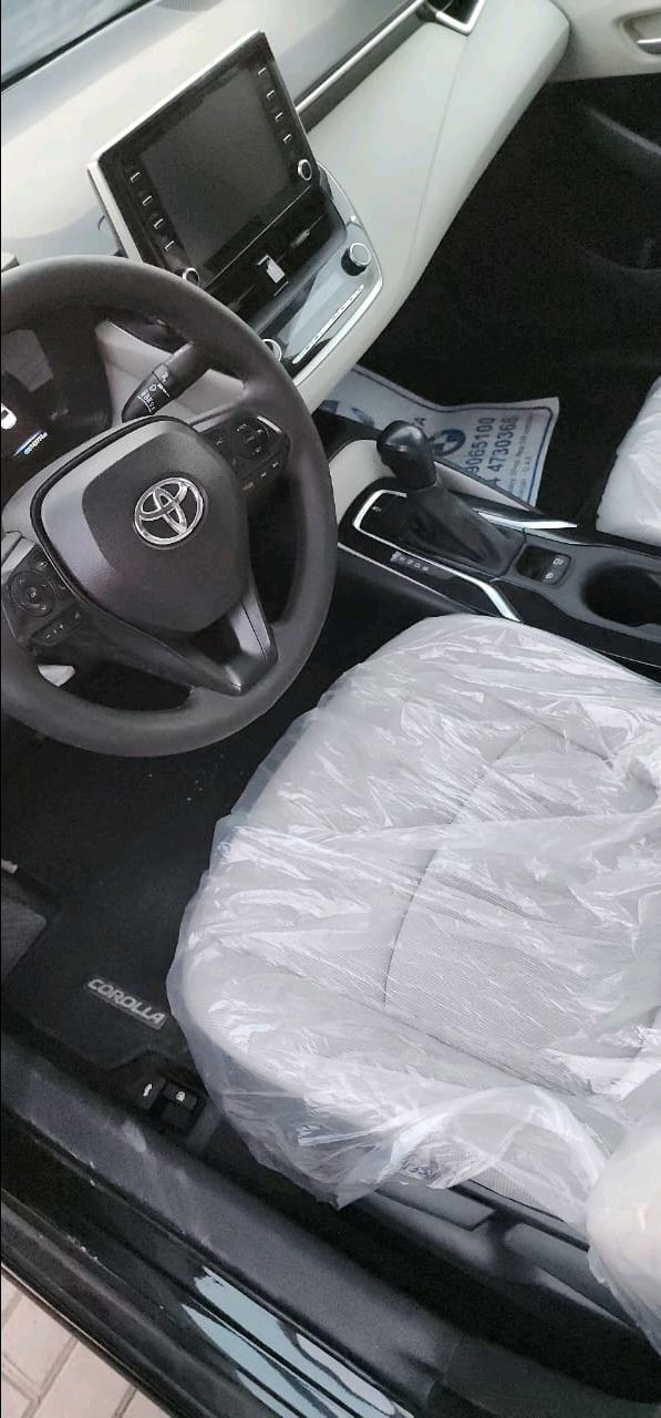 Toyota Corolla - Image 6