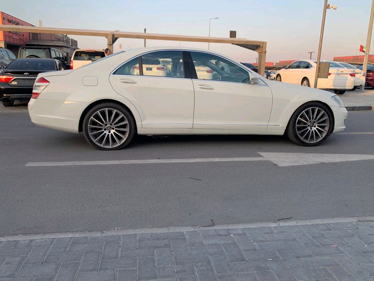 Mercedes Benz S-Class - Image 5