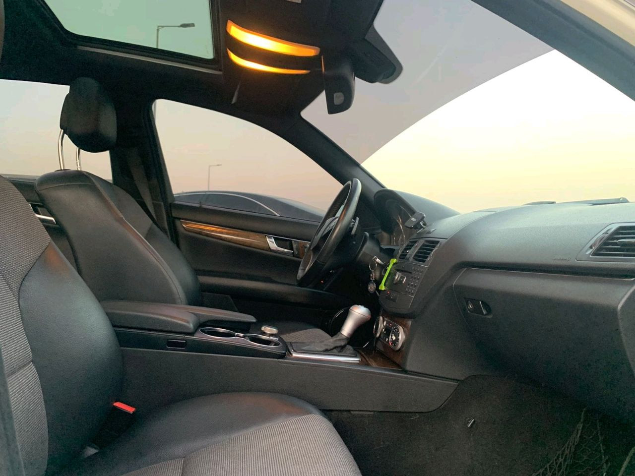 Mercedes Benz C-Class - Image 10