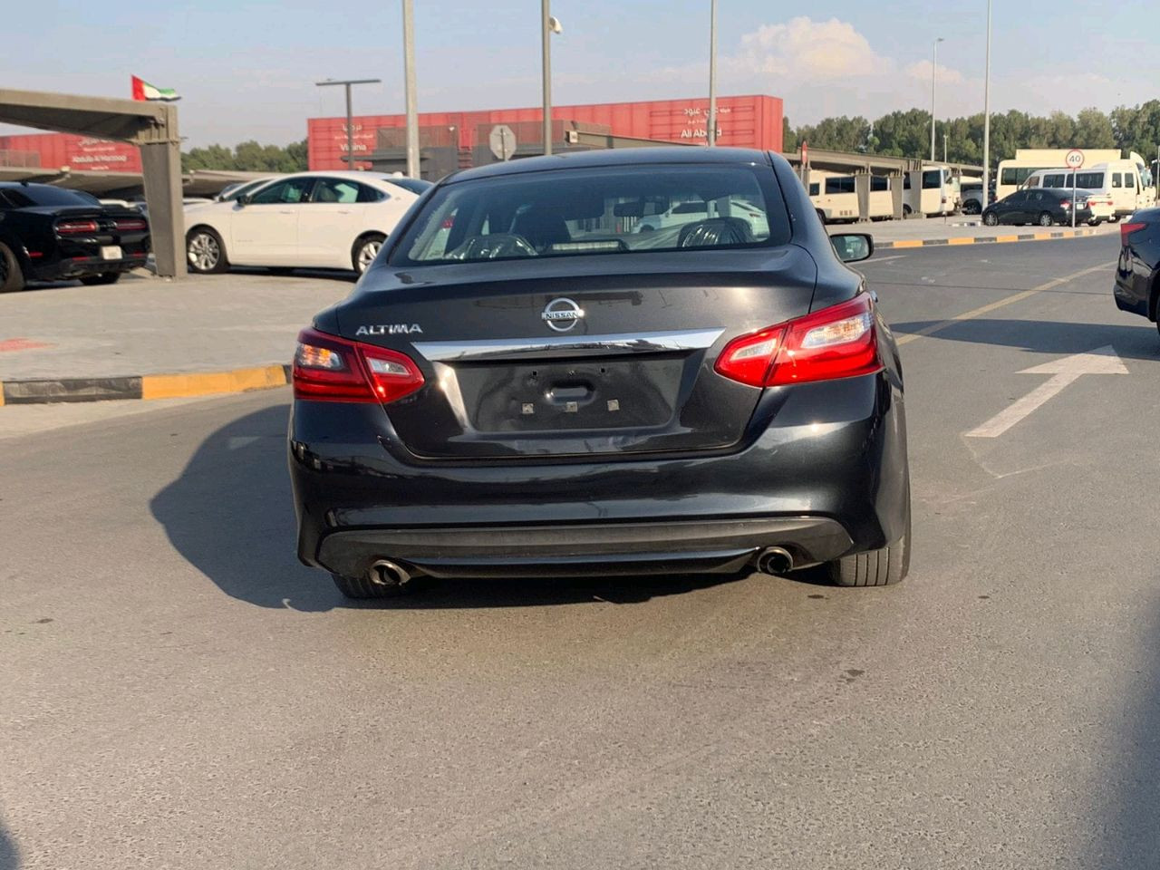 Nissan Altima - Image 11