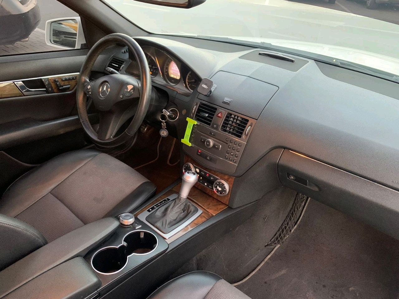 Mercedes Benz C-Class - Image 11